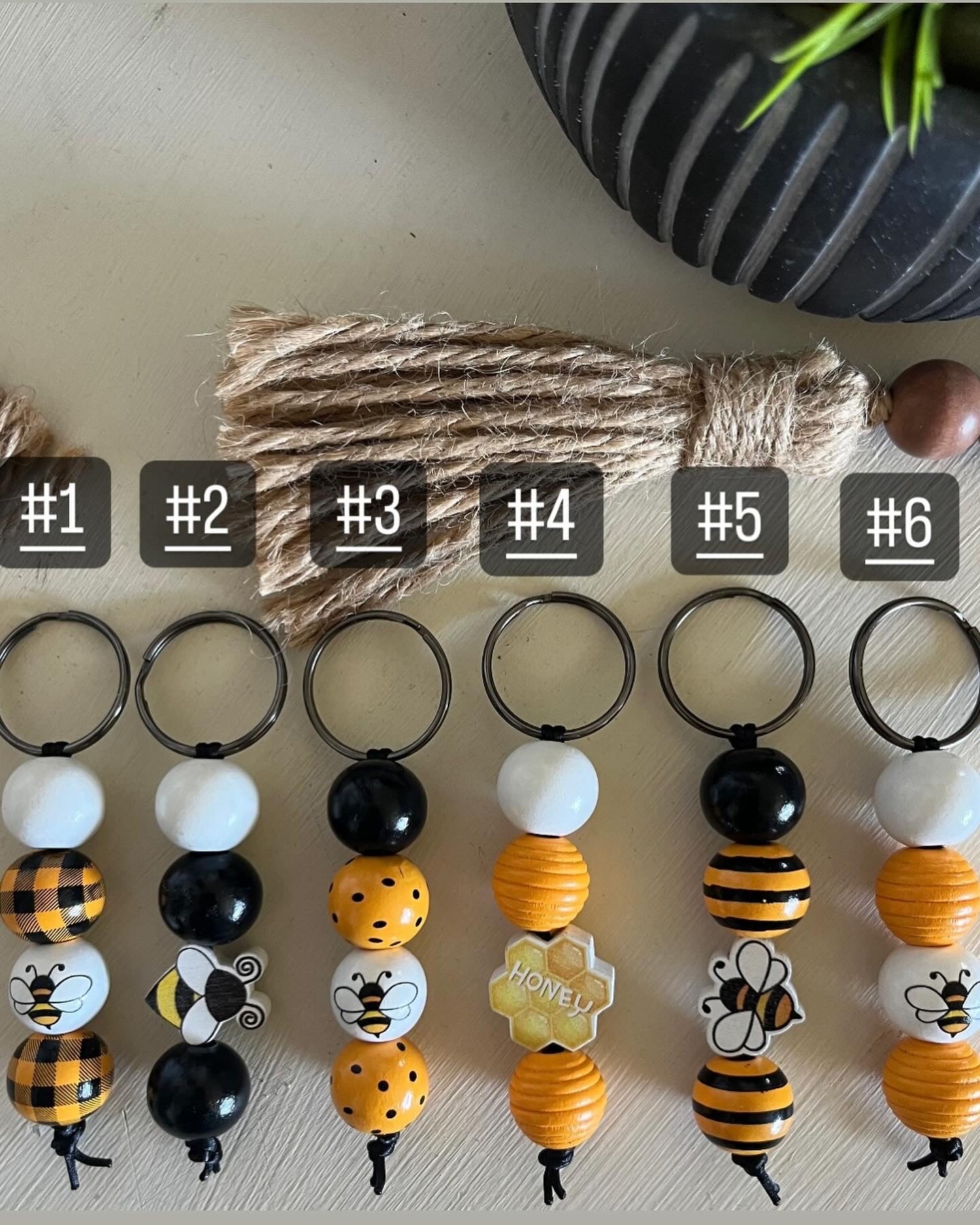 Bee Chains! (Little key chains)