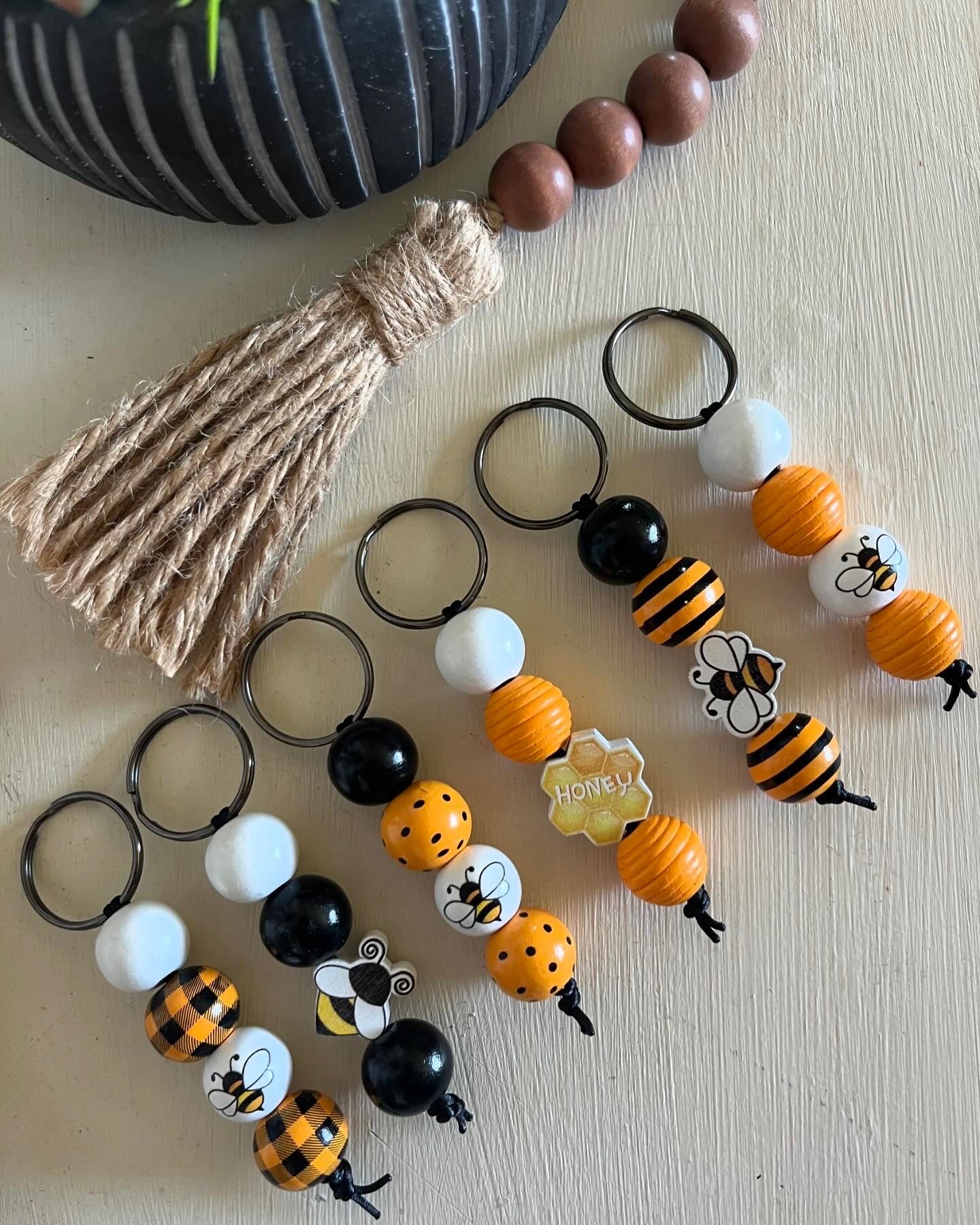 Bee Chains! (Little key chains)